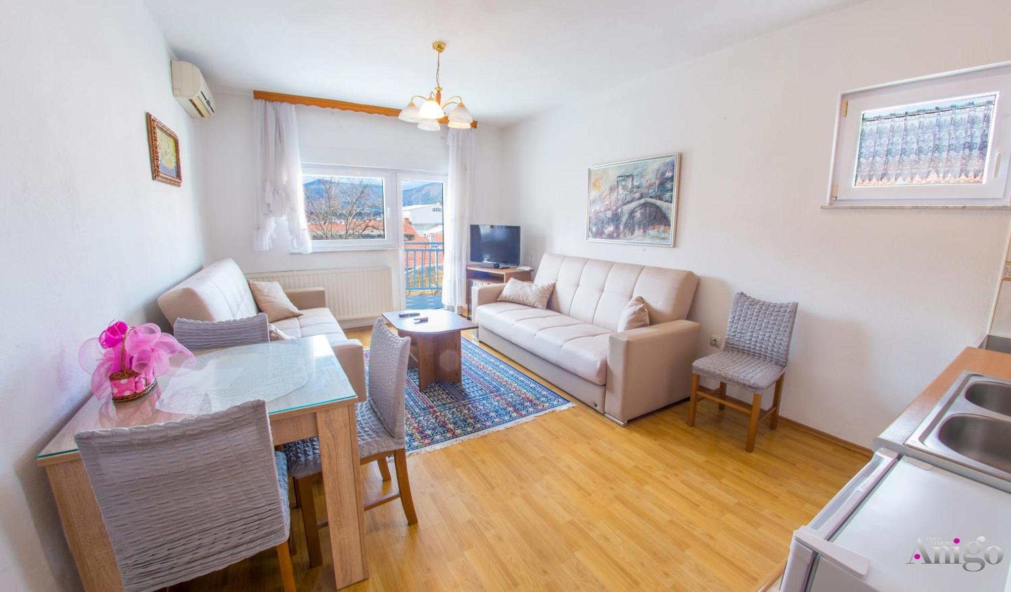 Apartment Ado Mostar Exterior foto